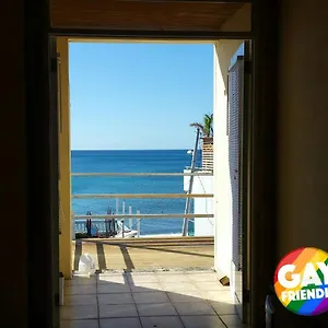 casa-de-playa-beach-house-aguadilla.comcaribbean.com/