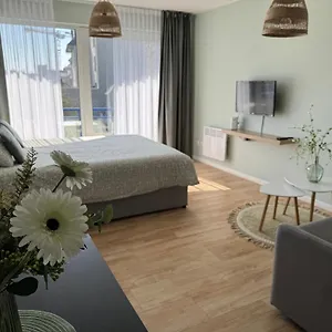 https://apt-studio-mani.bruges-hotels.info