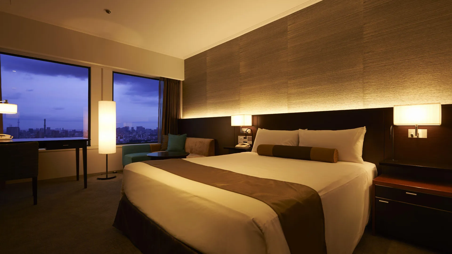 Keio Plaza Hotel Tokyo Premier Grand 5*,