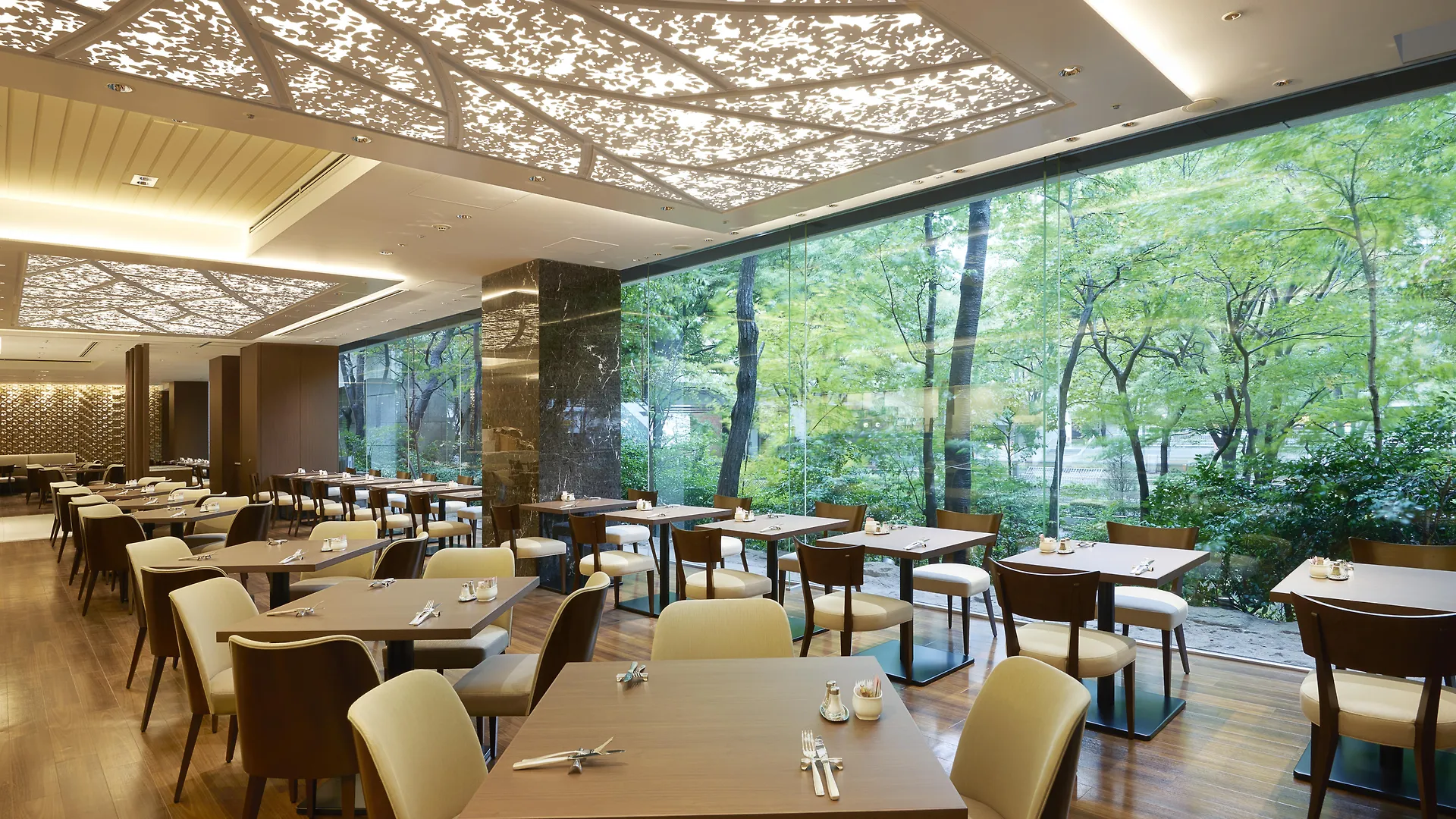 Keio Plaza Hotel Tokyo Premier Grand 5*,  יפן