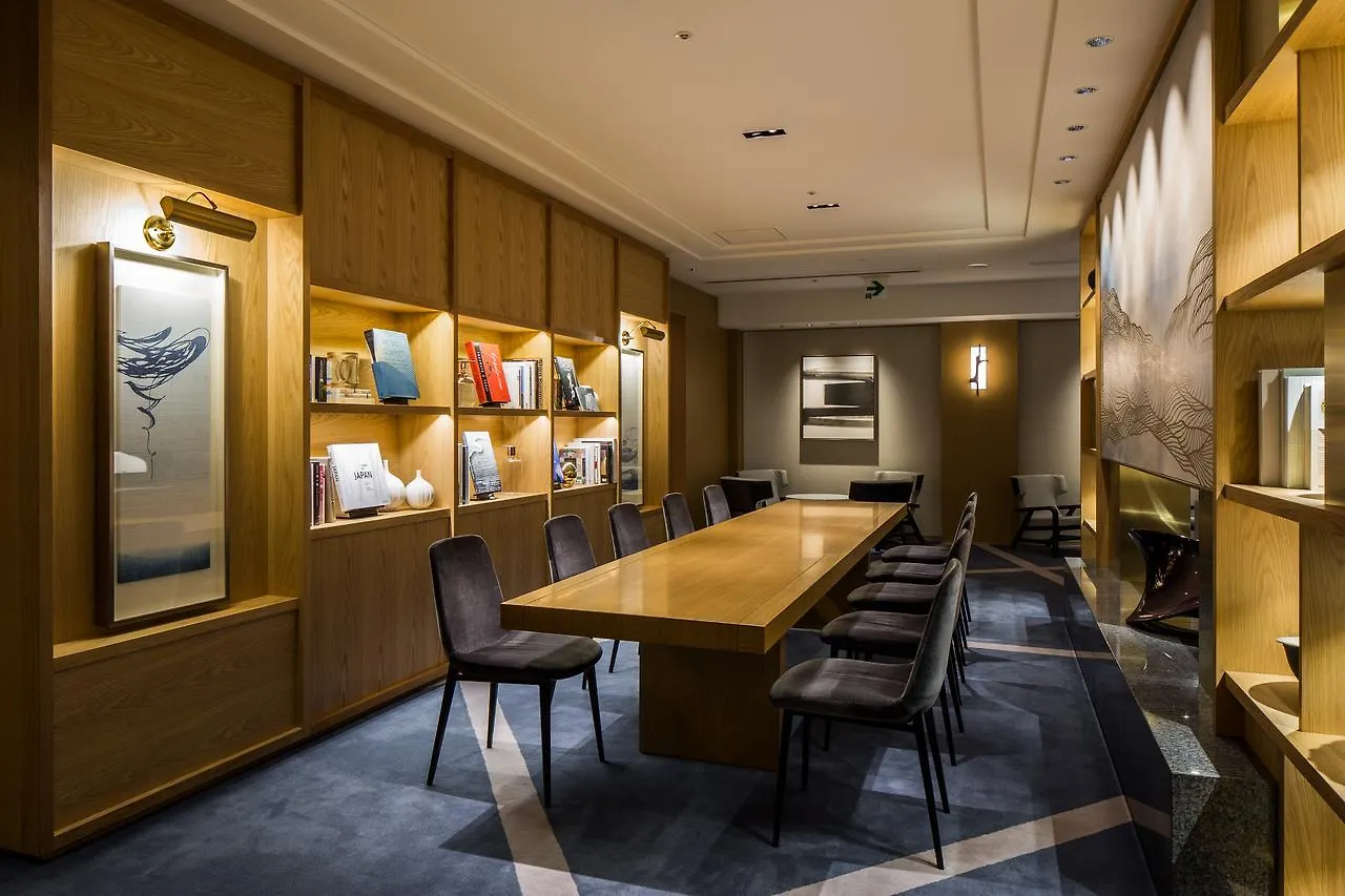 Keio Plaza Hotel Tokyo Premier Grand 5*,